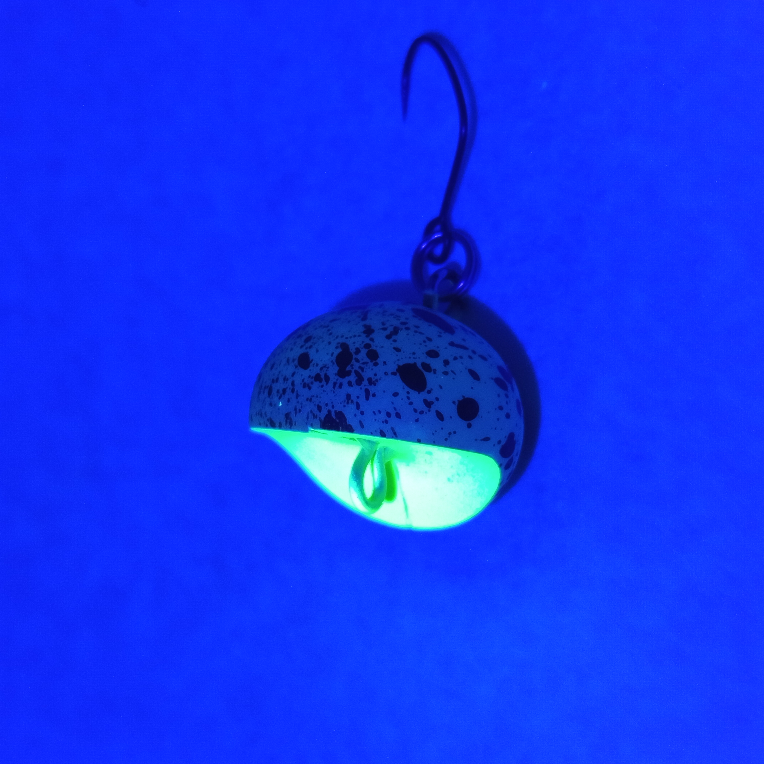 Buzz Ball II～109 Quail Eggs UV